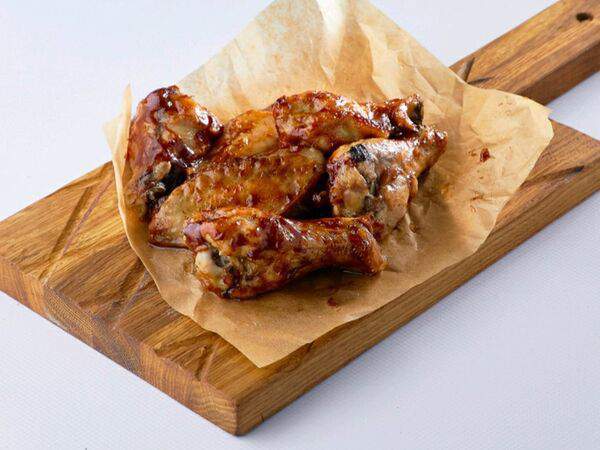 Saint Burger & Pizza - Куриные крылышки BBQ