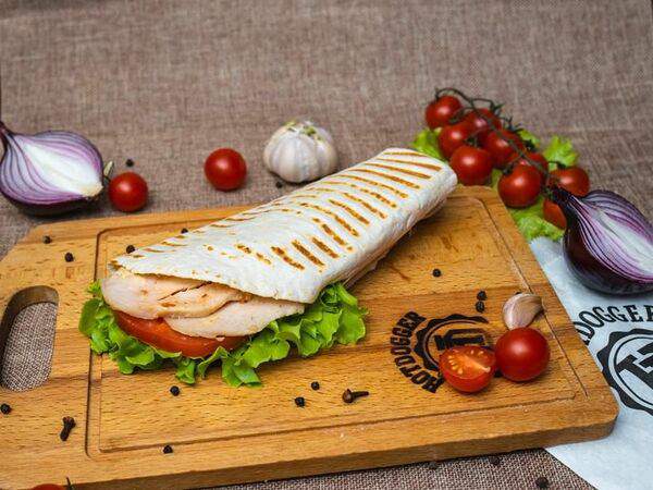 HOTDOGGER - Ролл с Курицей