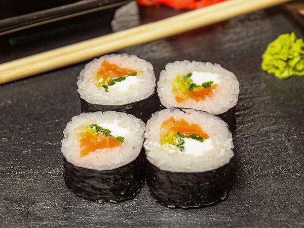 Тот самый бар - Сяке маки с сыром