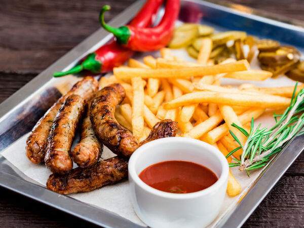 Мясной ресторан Ребро - Свиные колбаски на гриле