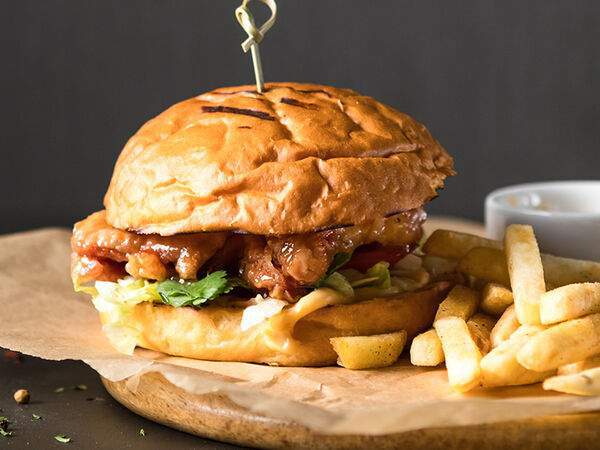 Mesto - Бургер с пикантной курицей