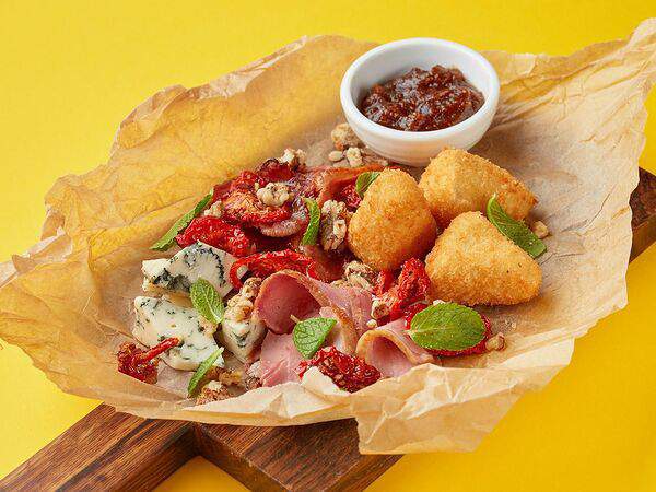 Фартук бистро - Закуска к вину Антипасти