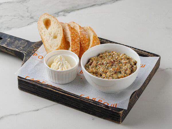 Гаврош - Паштет из печени индейки с соусом из опят