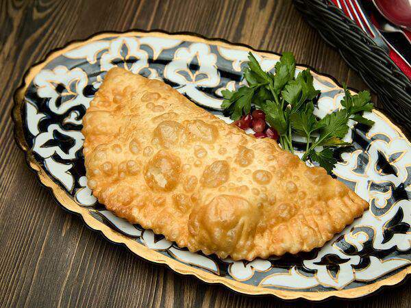 Чайхана айвай - Чебурек из говядины