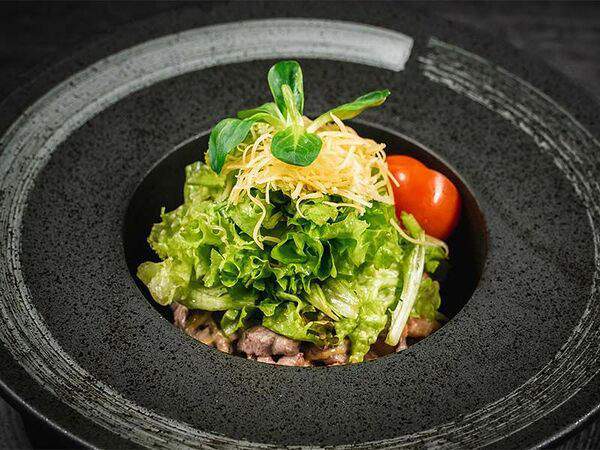 Vegas - Тёплый салат с говядиной