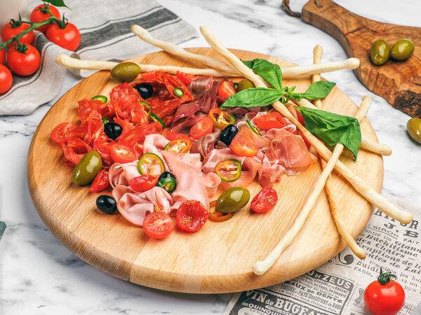 Chorizo Pizza - Мясная закуска