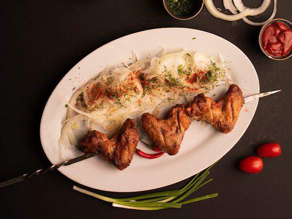 Steklo Grill & Bar - Шашлык из куриных крылышек