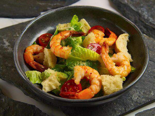 Lava Grill - Цезарь с креветкой