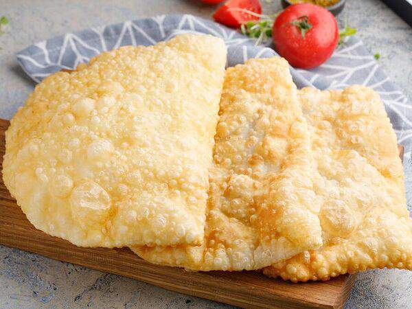 Мамалыга Бар - Чебурек с говядиной