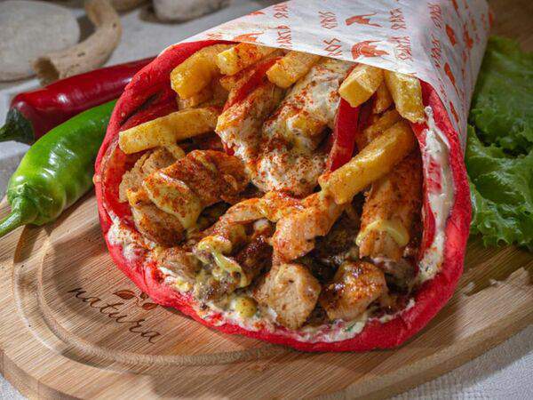 Гирос SPARTA - Гирос Red жгучий с курицей в пите Xl