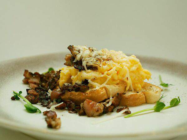 Cookushka coffee - Скрэмбл с беконом