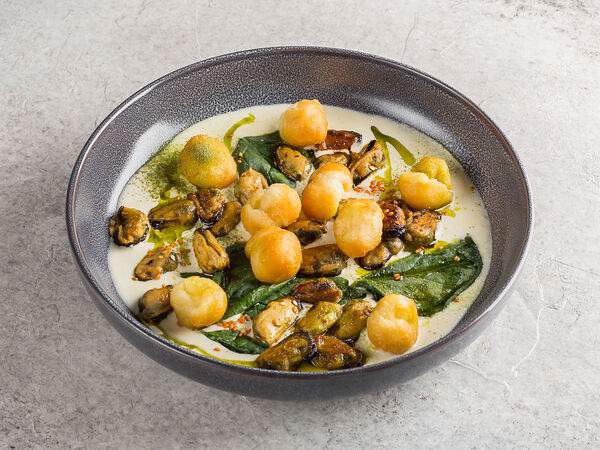 Море рядом - Картофельные пончики с мидиями