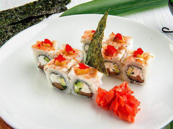 Гранат - Ролл Ля-маре с креветкой, авокадо и тобико