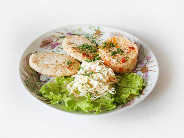 Брынза - Куриные котлеты со сложным гарниром