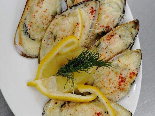 Ахтамар - Мидии в сырном соусе