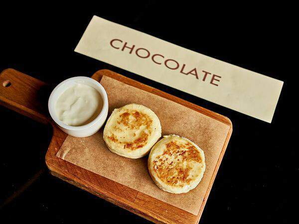 Chocolate - Сырники со сметаной