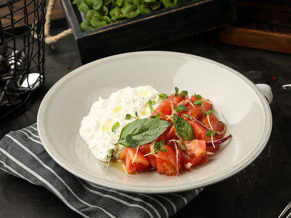 Бургерная №1 - Страчателла с томатами конкассе