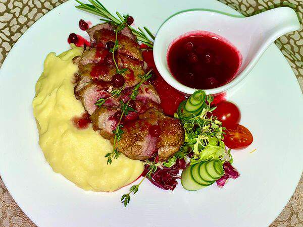 Кадриль - Утка Барбари с нежным пюре