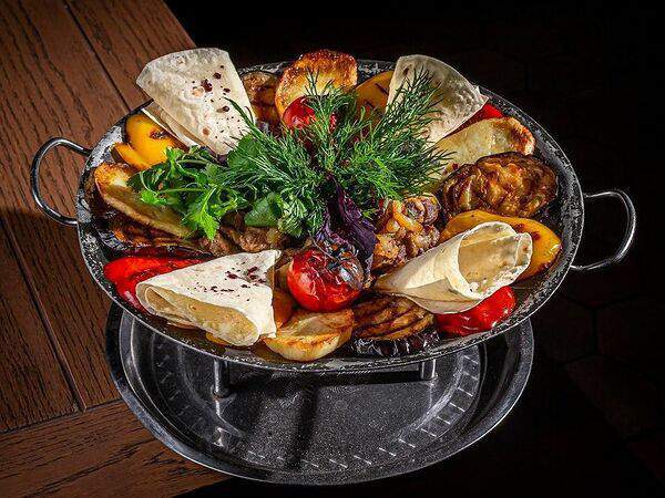 Восточный Базар - Садж из свинины