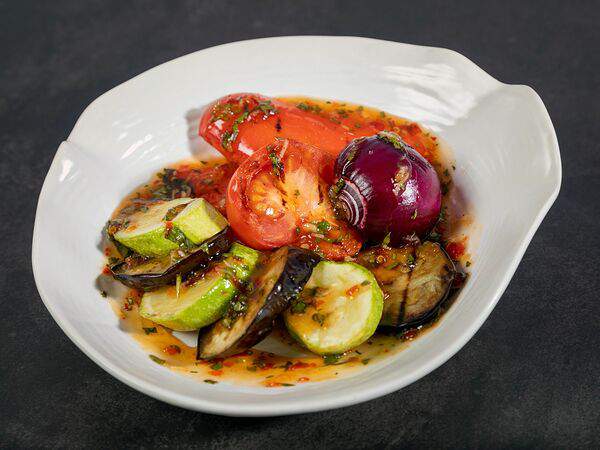 Happyterria - Овощи на гриле с соусом