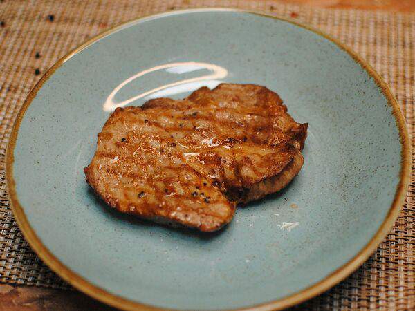 Окрошка - Стейк из cвинoй шеи