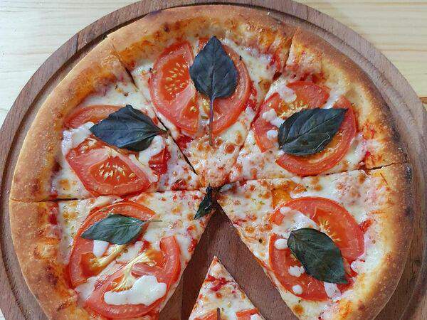 Crust Pie Pizza - Маргарита 33