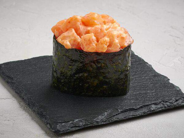 СушиСет - Острые суши с лососем