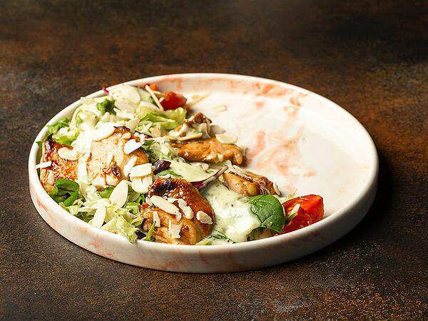 Горячо Азия - Цезарь по-азиатски с цыпленком