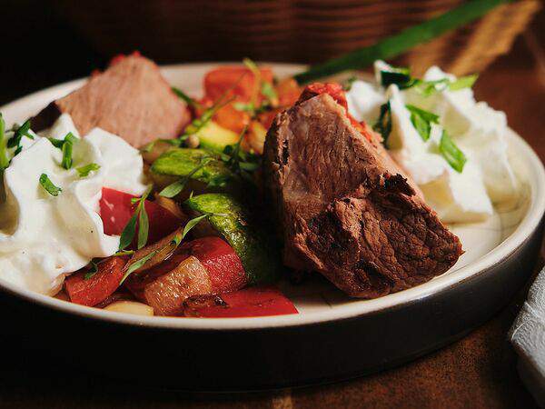 Сказка - Конина, тушённая с овощами