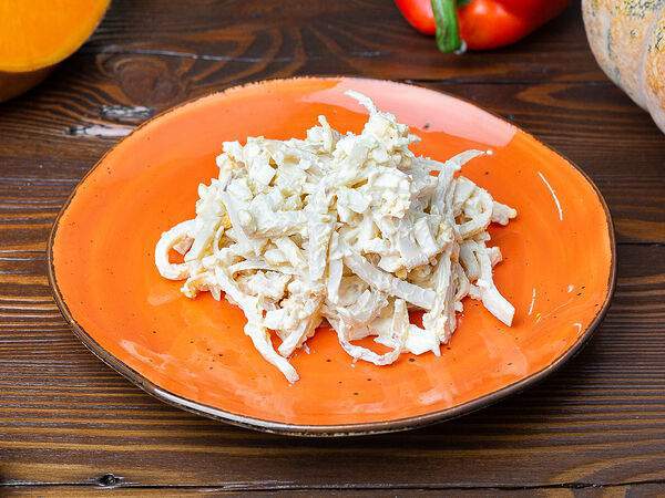 Кулинария Ирины Князевой - Салат из кальмаров