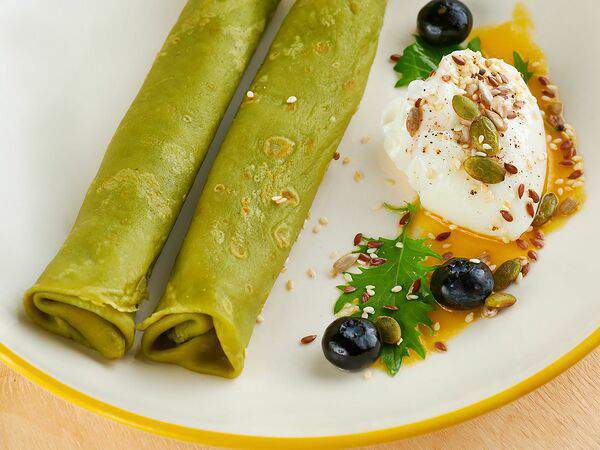 Union Coffee Pizza - Блинчики-маття с лососем и манго