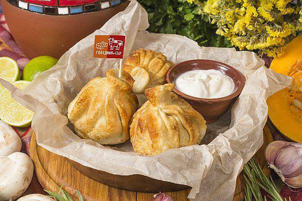 Мушмула - Хинкали с говядиной и Чеддером