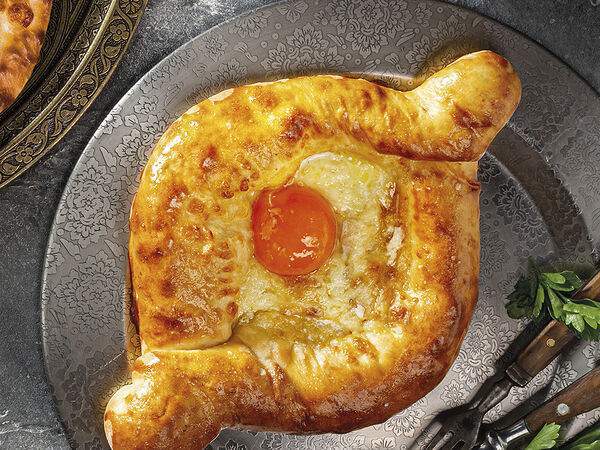 Урюк - Хачапури по-аджарски