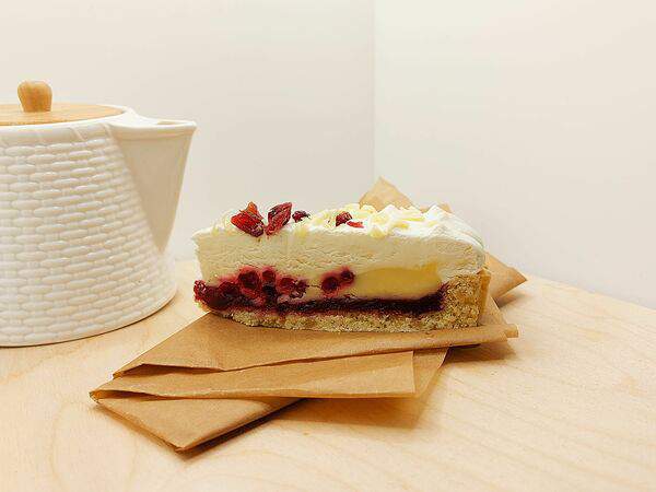 Бриошь пекарня - Брусничный торт