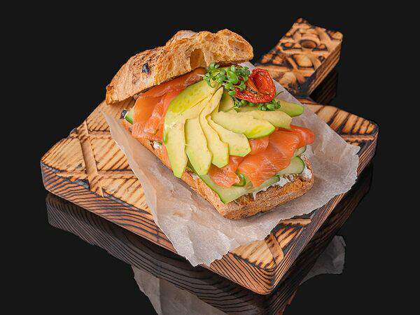 House mafia - Брускетта с малосолёным лососем