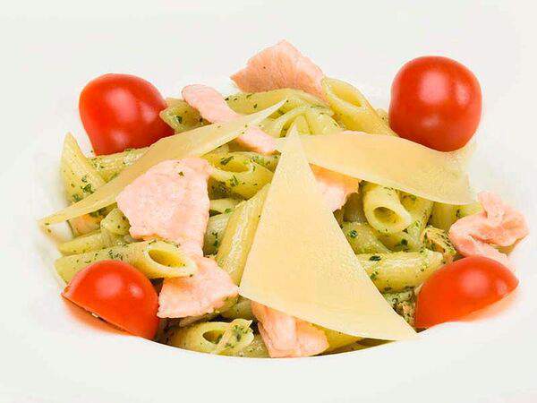 Саюри - Пенне с лососем