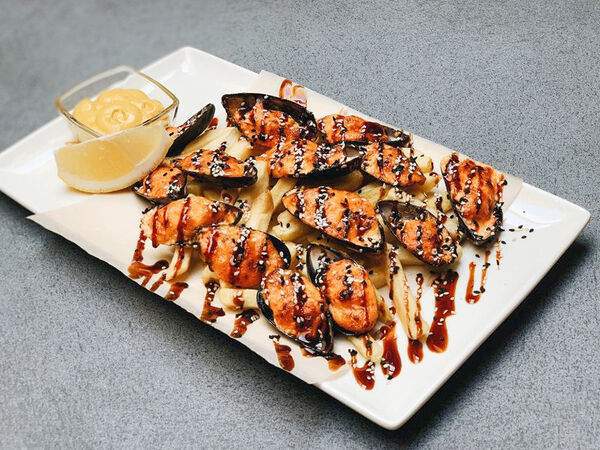 Рестомаркет Китчен - Мидии запечённые с картофелем фри