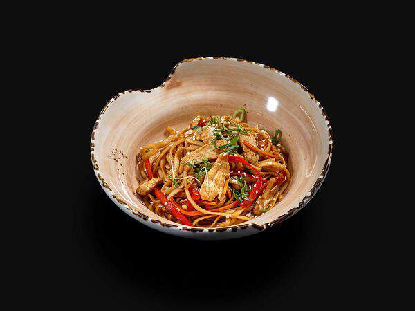 Olster Irish Pub - Удон с курицей