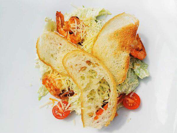 Кафе Sky (Скай) - Салат Цезарь с креветками