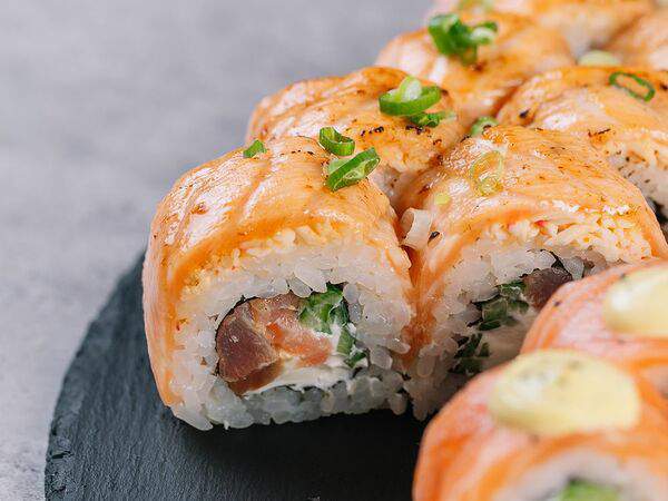 Океаника - Филадельфия с опаленным лососем