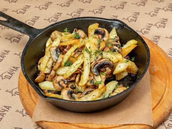 Дача - Сковородка с картофелем и грибами