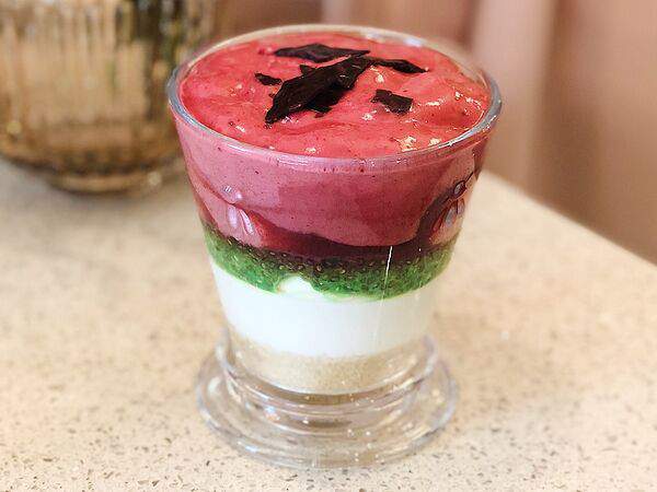 Счастливые люди - Мягкий творог с белым шоколадом и мятным чиа