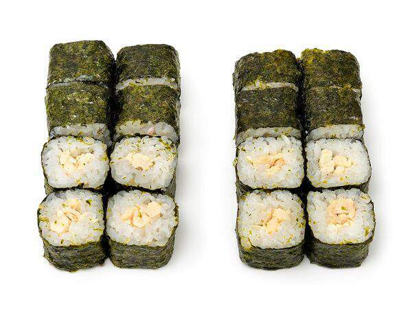 Inari - Классический ролл с копчёной курицей