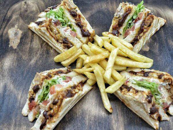 Big Dog - Клаб-сэндвич с ветчиной