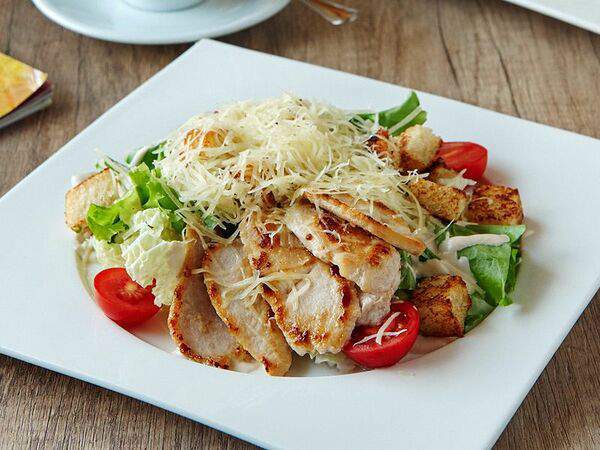 Чашка - Аве цезарь с куриной грудкой