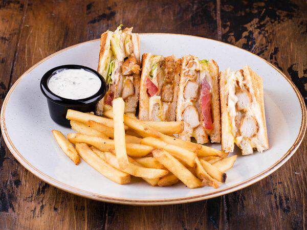 Краснодарский парень - Клаб-сэндвич с курицей