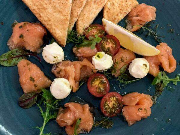 The Room - Семга собственного посола