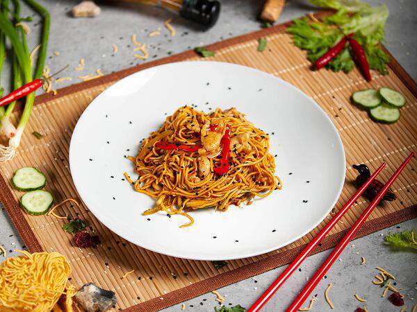 Тайшань - Лапша яичная с курицей и овощами