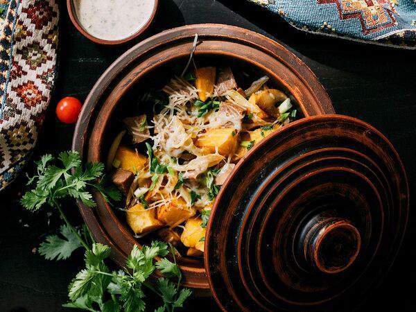 Кинза - Шкварчашка с языком и сыром