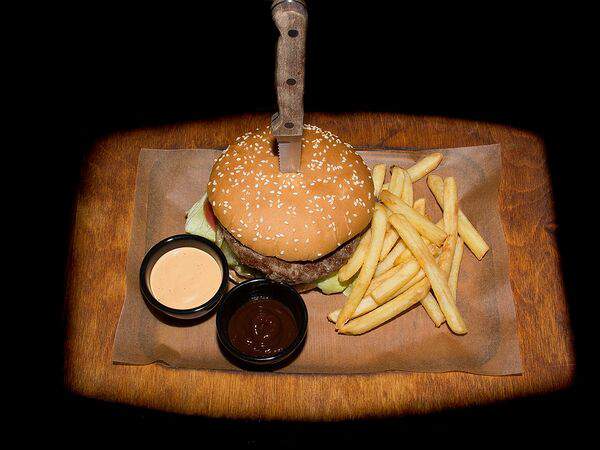 Хата - Большой домашний гамбургер